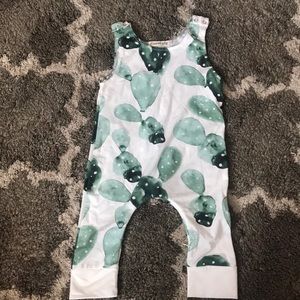 Baby boy or girl romper